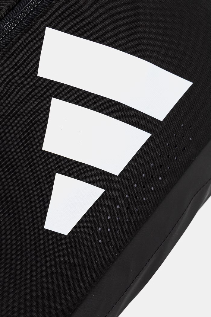 Športová taška adidas Performance Training Defender 42,3 l čierna JZ0608
