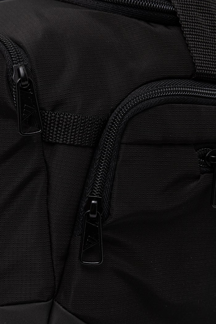 Športová taška adidas Performance Training Defender 19,1 l JZ0609 čierna