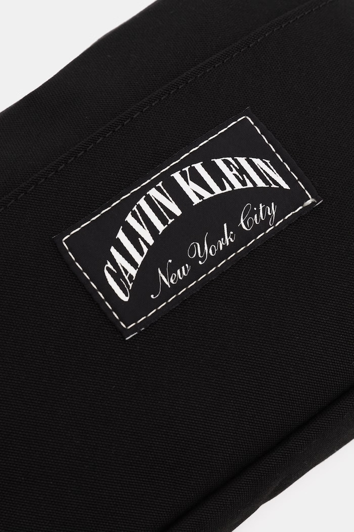Calvin Klein taška cez rameno čierna LV04D3369G
