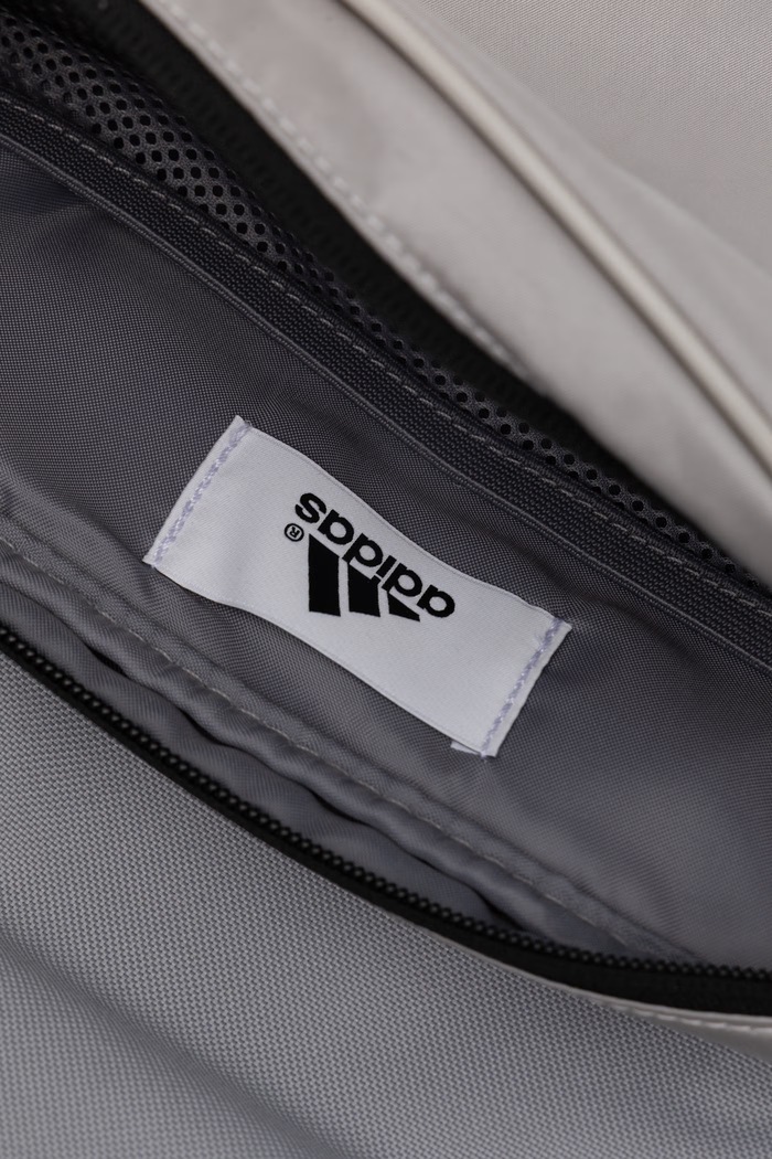 Taška adidas Originals KE0759 sivá