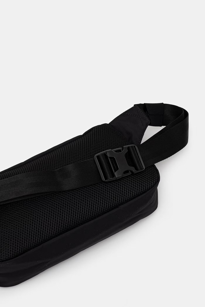 Doplnky Ľadvinka Fred Perry L2808 čierna