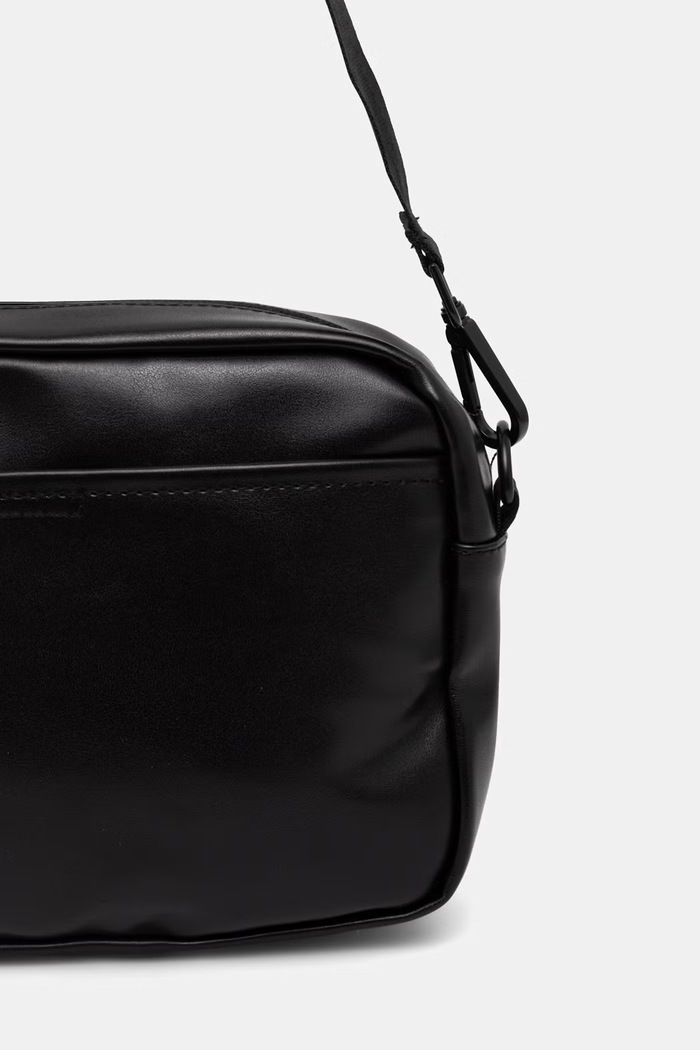 Akcesoria New Era saszetka z imitacji skóry CAMERA BAG NYY 60856101 czarny
