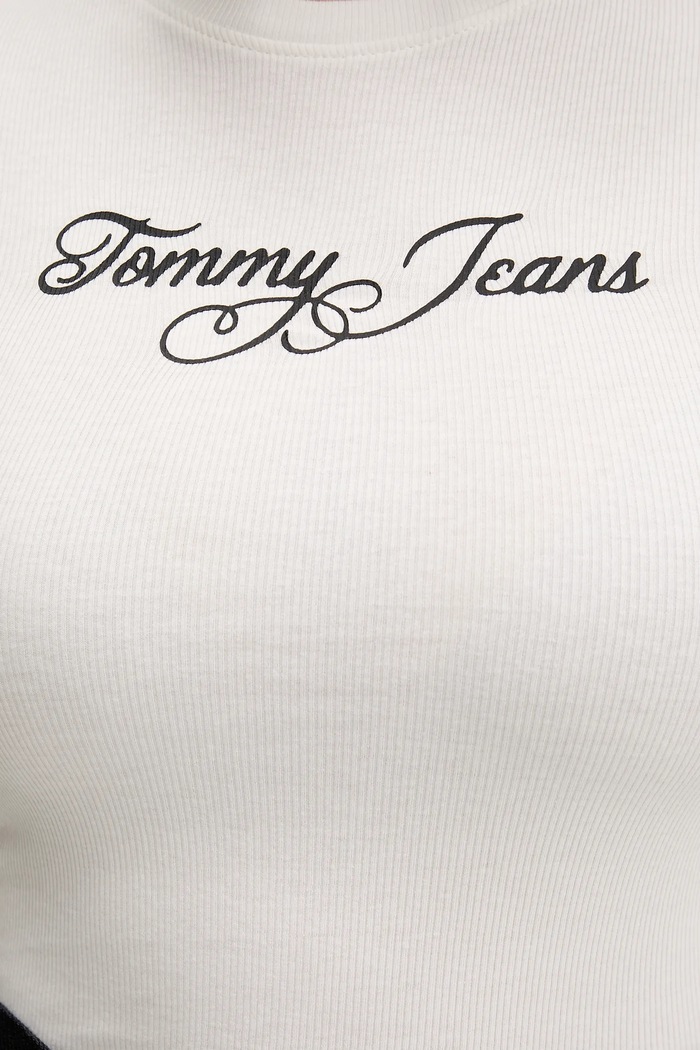Tričko Tommy Jeans DW0DW21838 bílá