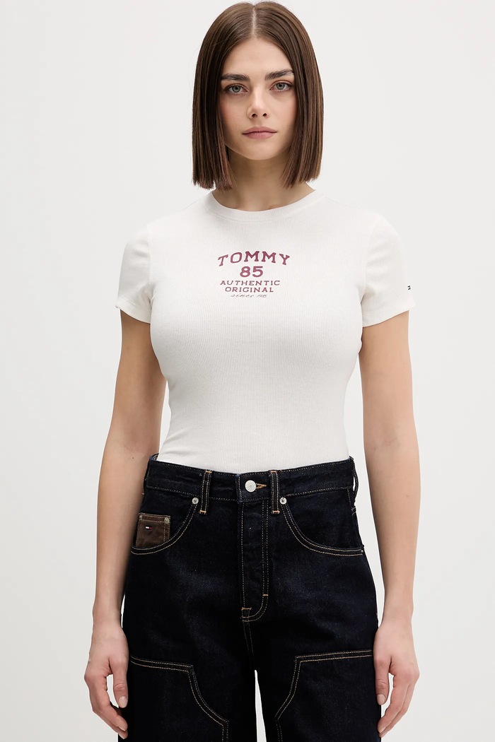 Тениска Tommy Jeans изчистен бежов DW0DW21849