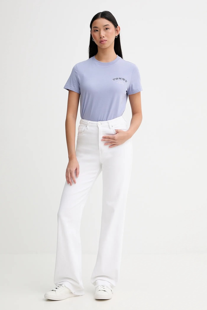 Bavlnené tričko Tommy Jeans DW0DW22516 fialová SS26