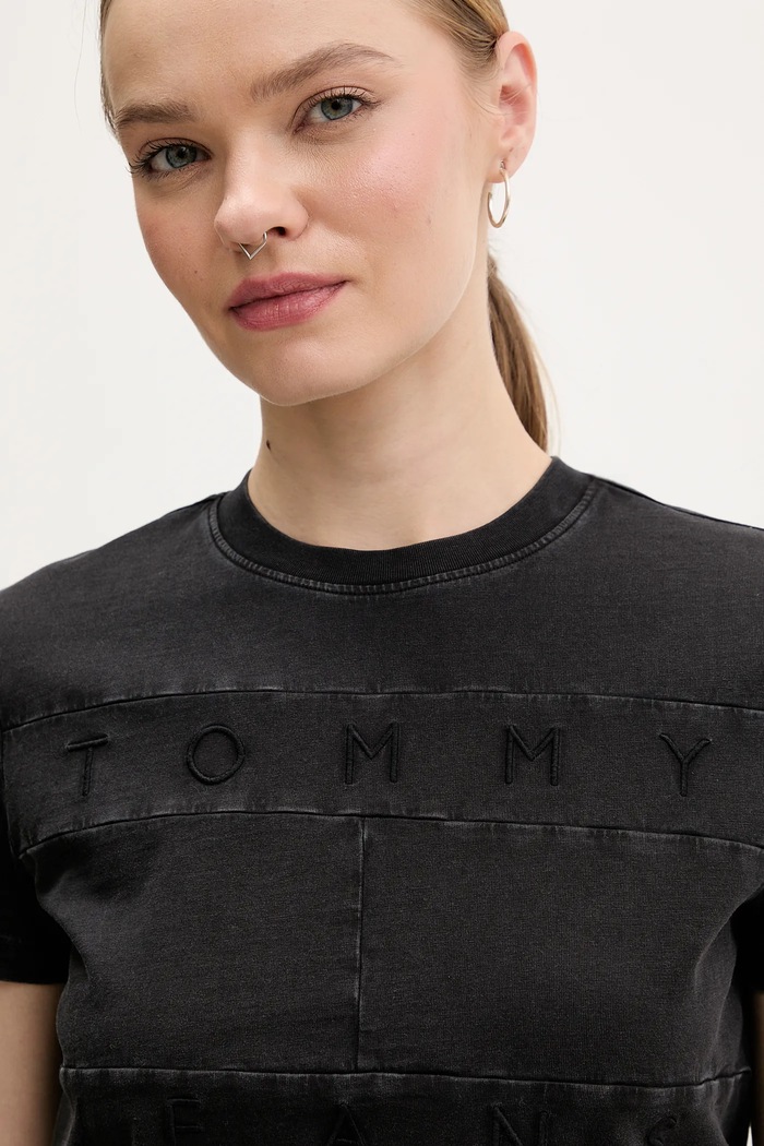 Tommy Jeans pamut póló fekete DW0DW22539