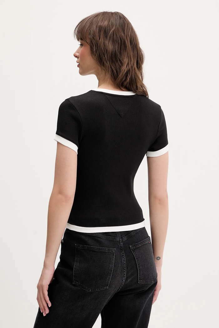Ρούχα Μπλουζάκι Tommy Jeans DW0DW22575 μαύρο