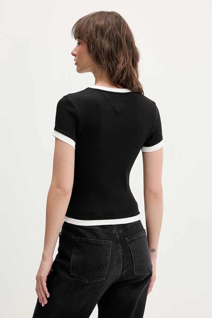 Ρούχα Μπλουζάκι Tommy Jeans DW0DW22575 μαύρο