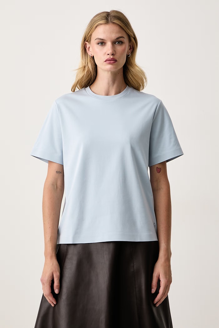 BOSS T-shirt damski bawełniany Eharpa niebieski 50552064
