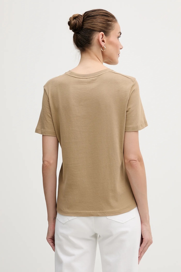 Дрехи Tommy Hilfiger тениска дамска от памук WW0WW40276. бежов