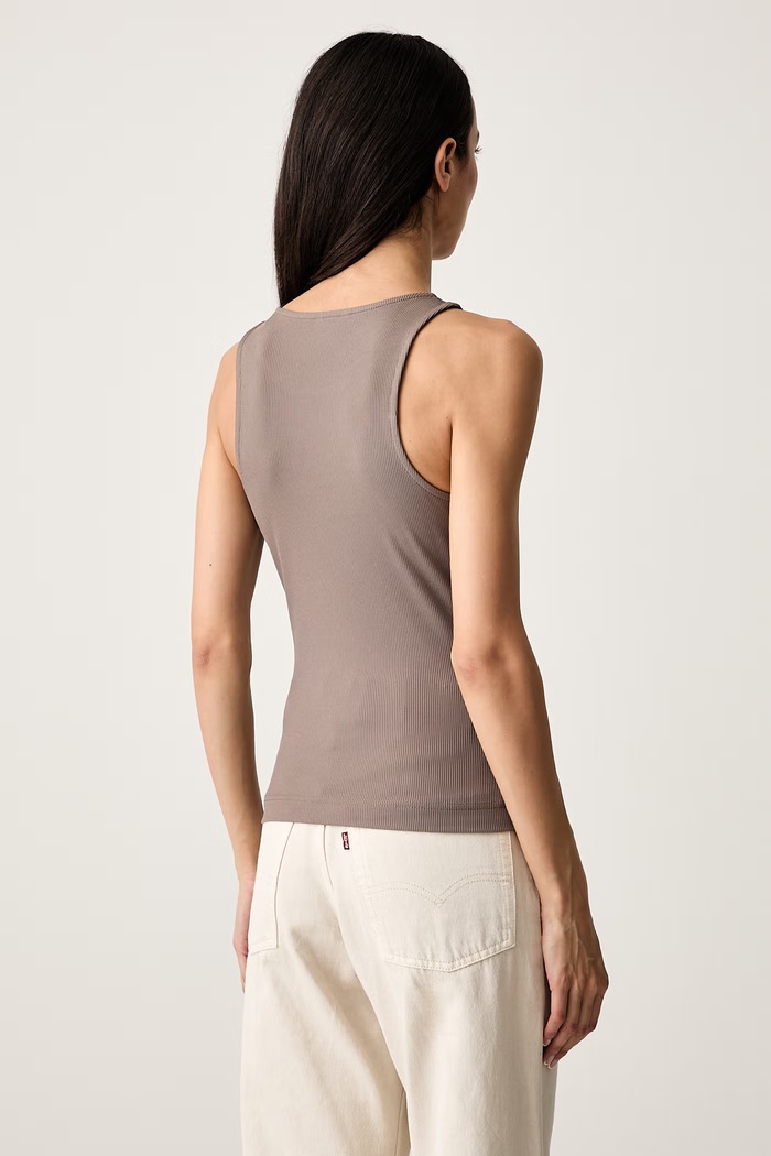 Oblečenie Guess top dámsky GUENDALINA W6RP39.KD092 hnedá