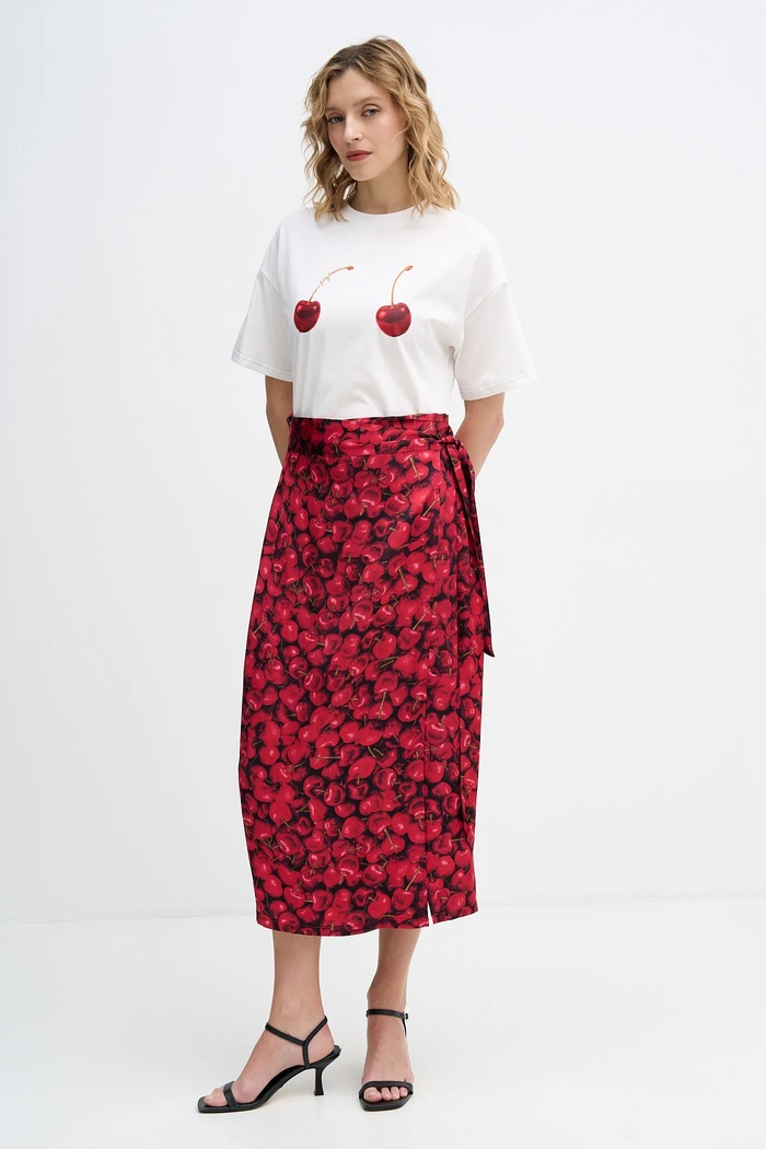 Never Fully Dressed t-shirt in cotone Cherry Boob NFDTO2024 bianco SS26