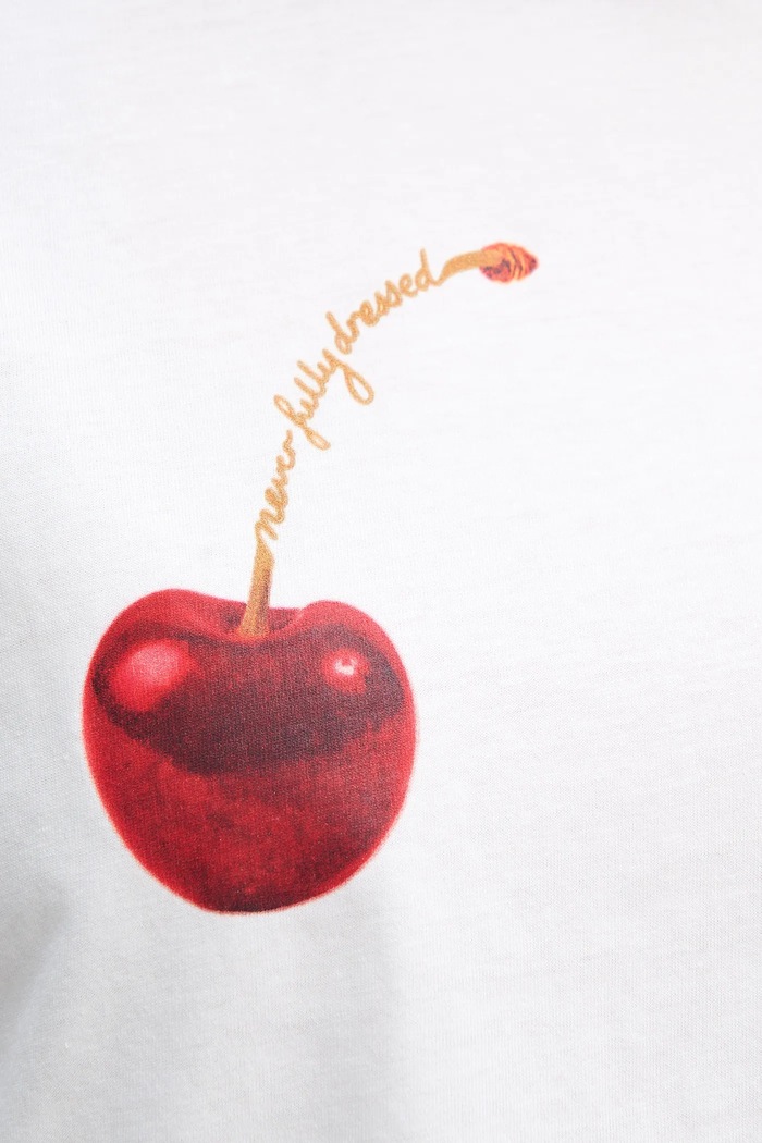 Never Fully Dressed t-shirt in cotone Cherry Boob NFDTO2024 bianco