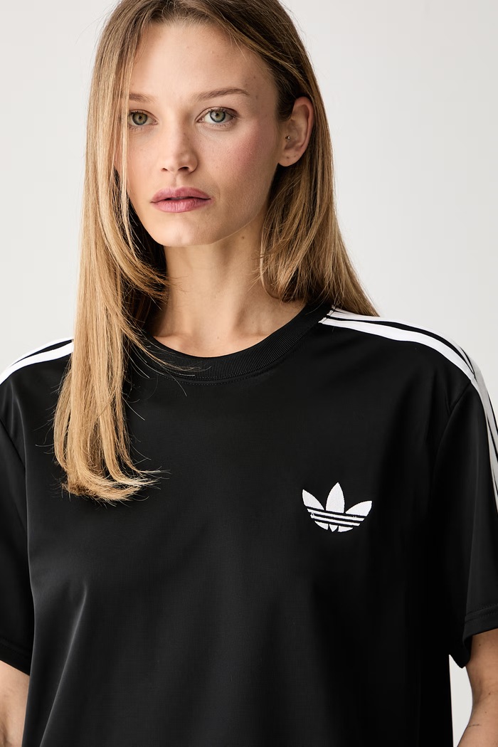 adidas Originals футболка для женщин чёрный KD5574