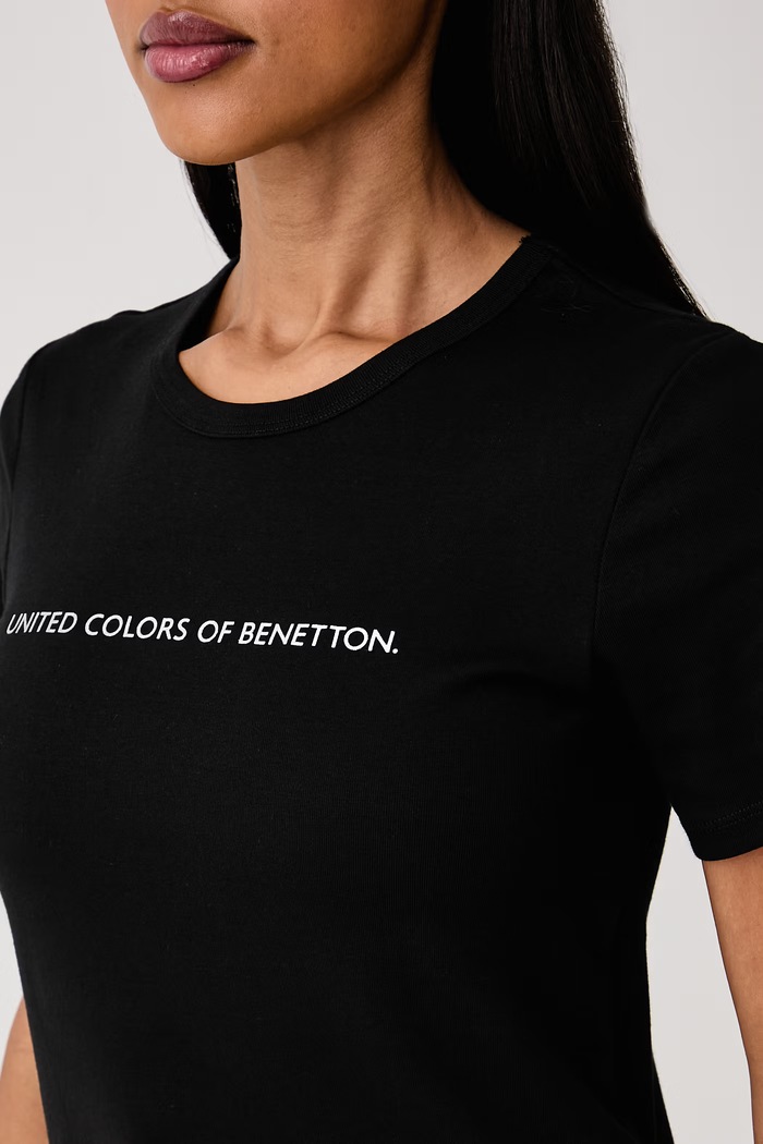 Ρούχα United Colors of Benetton T-shirt γυναικείο βαμβακερό 3GA8E16A2 μαύρο
