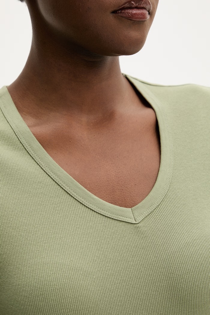 United Colors of Benetton t-shirt damski z bawełną 3O4YD4028 zielony