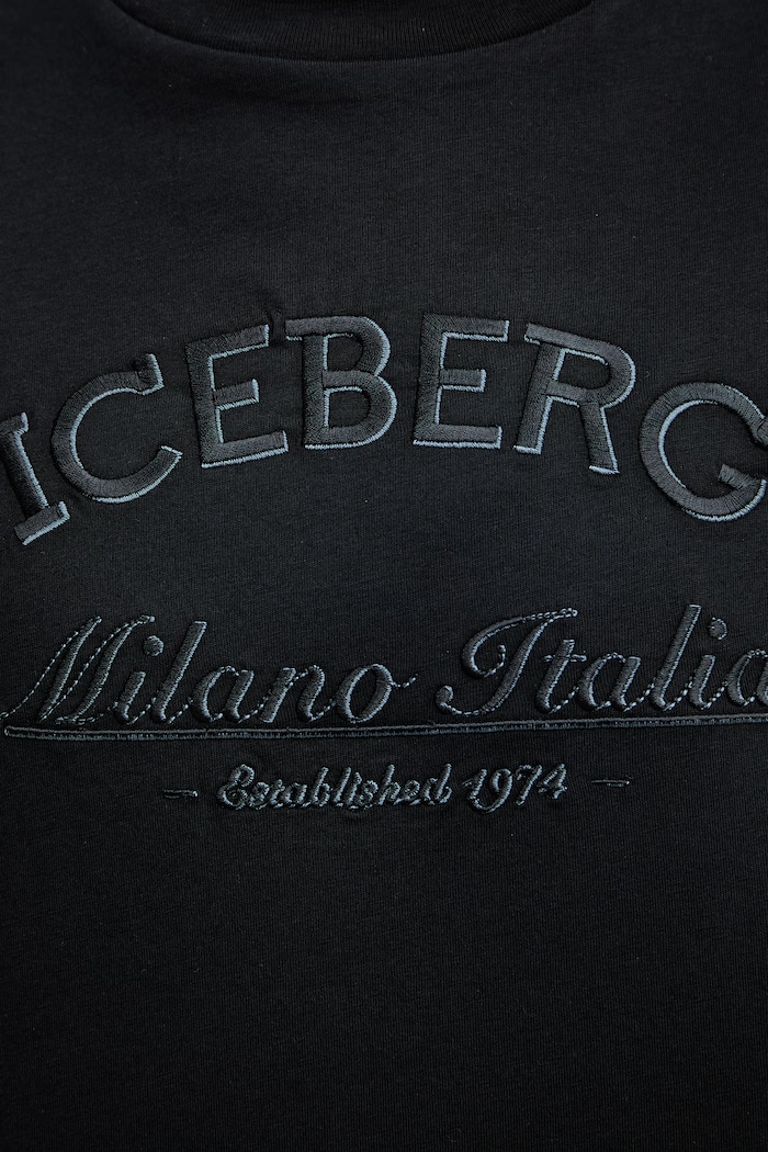 Bavlnené tričko Iceberg FB01.6325 čierna