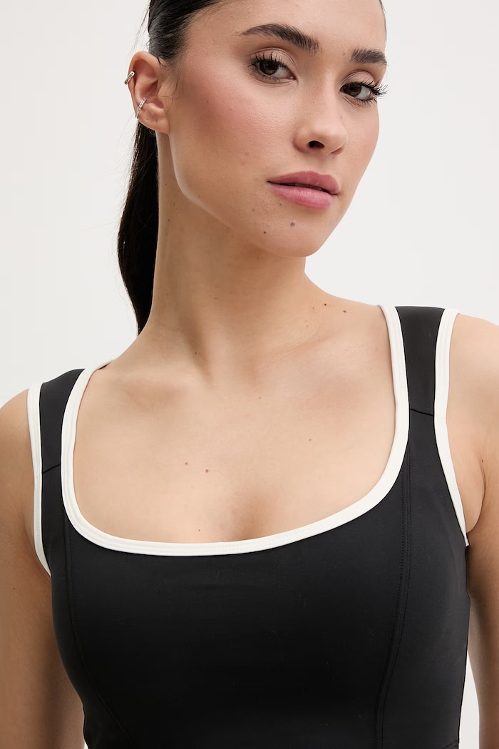 Guess dámsky top SARAH čierna V6GP09.K2999