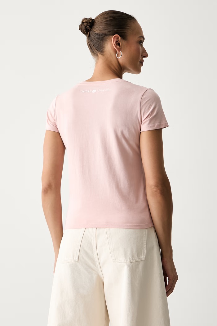 Odzież Guess T-shirt damski bawełniany MARILYN MONROE W6YI66.K6715 różowy