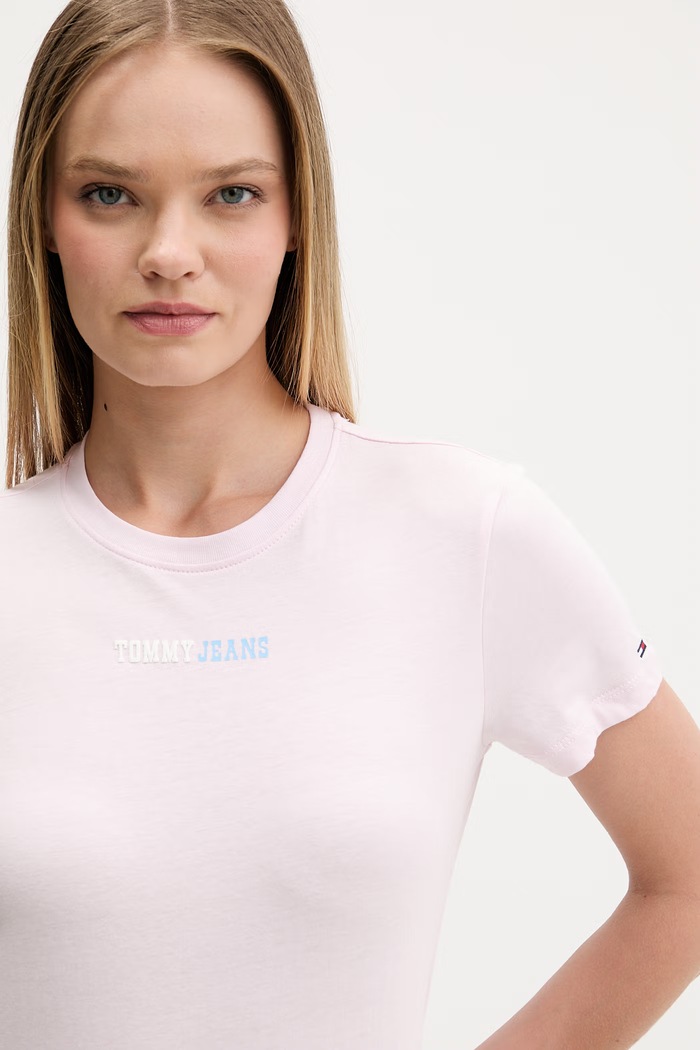 Odzież Tommy Jeans T-shirt damski bawełniany DW0DW22277 różowy