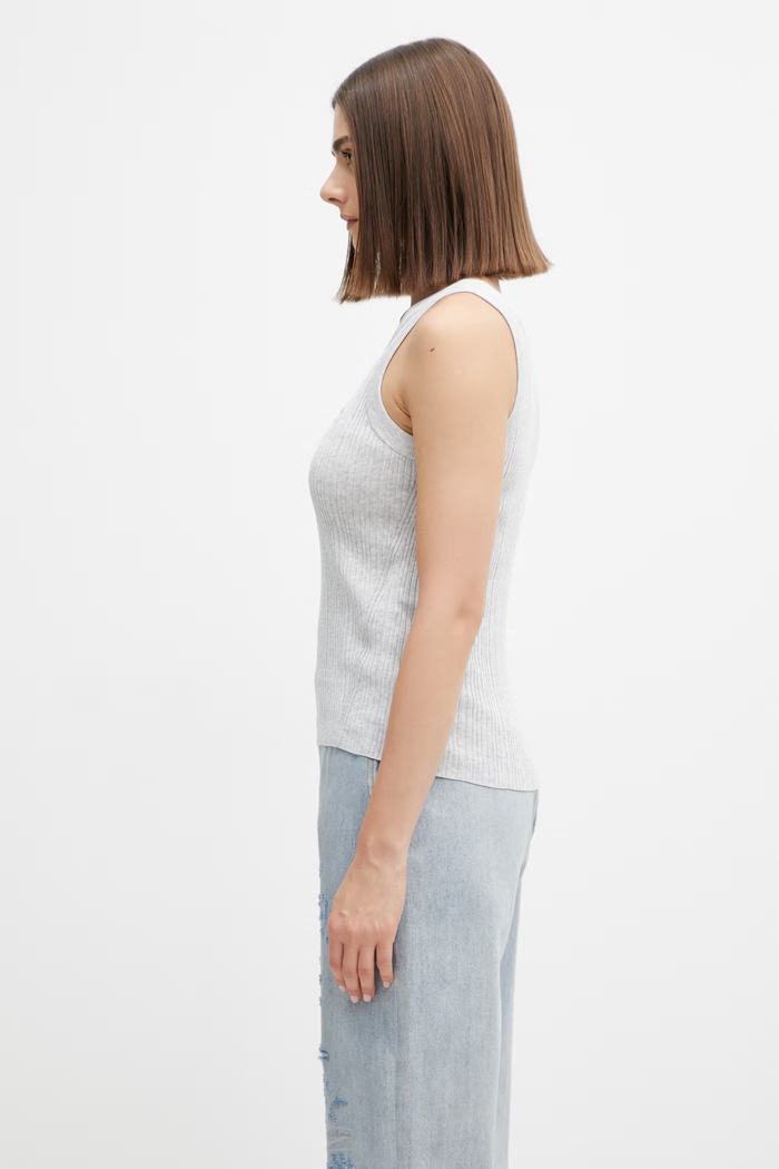 Maison Kitsuné Baby Fox топ дамски QW00610KT1195 сив SS26