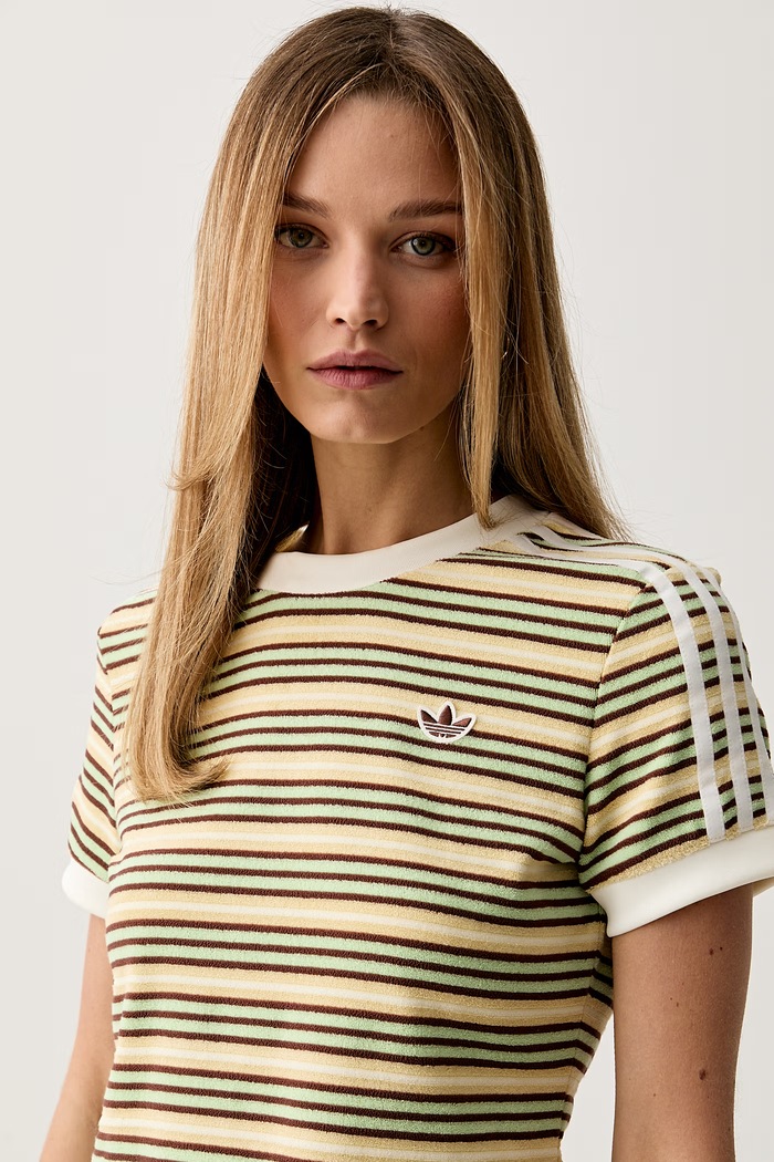 adidas Originals tricou pentru femei cu vâscoză galben KY8117