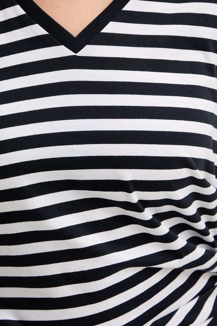 BOSS tricou femeiesc din bumbac 50559168 bleumarin