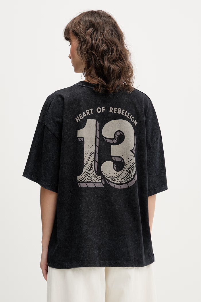 Ruházat Von Dutch t-shirt női pamut VD.2.TR fekete