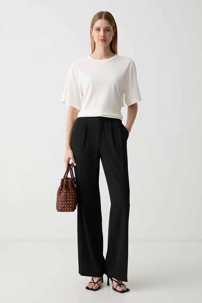 Sisley tričko dámske s viskózou 3VECL108X béžová SS26