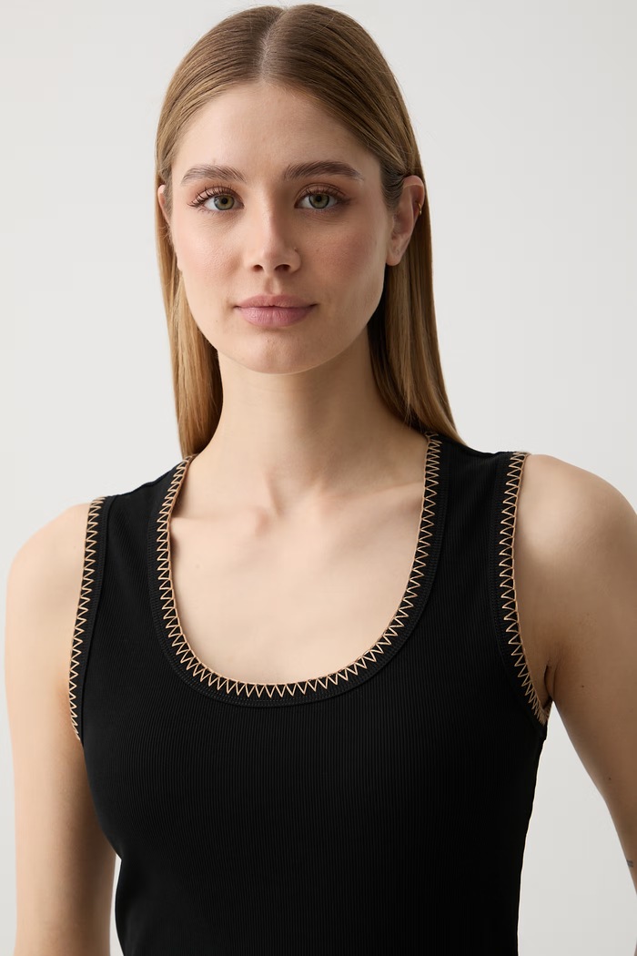 Sisley top dámský s bavlnou černá 3EK5LH015