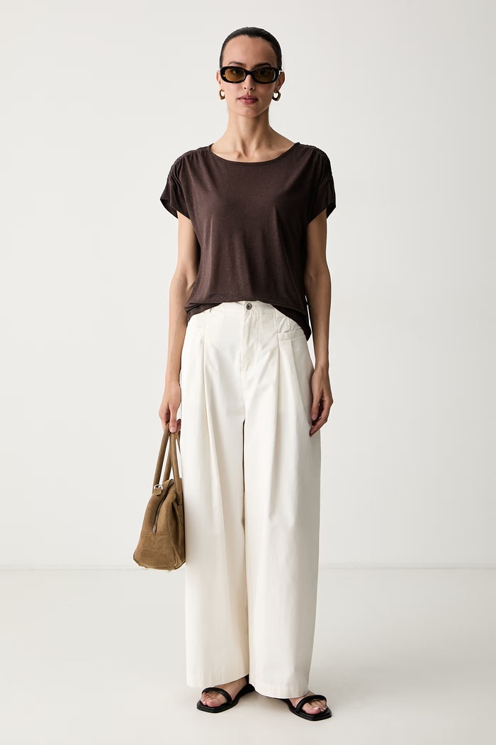 United Colors of Benetton majica za žene s dodatkom lana 35LVD10D5 smeđa SS26