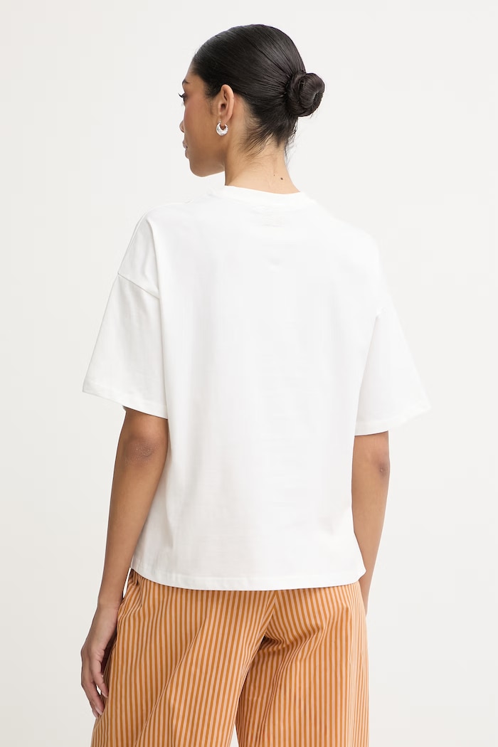 Abbigliamento Never Fully Dressed t-shirt da donna in cotone NFDTO2216 bianco