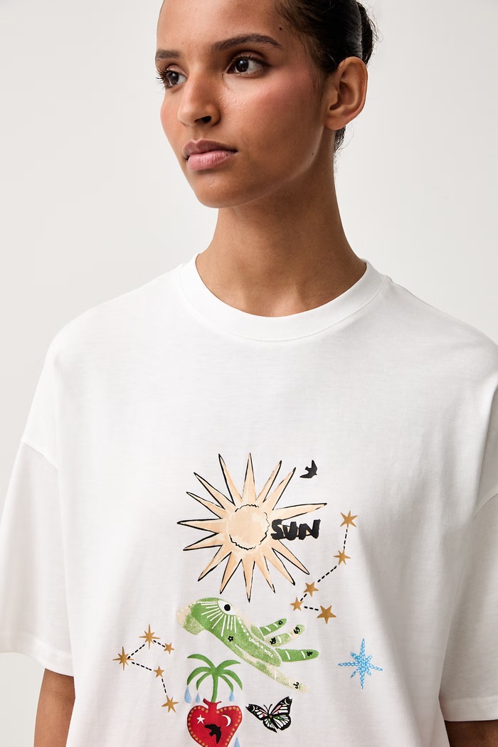 Never Fully Dressed T-shirt damski bawełniany biały NFDTO2220