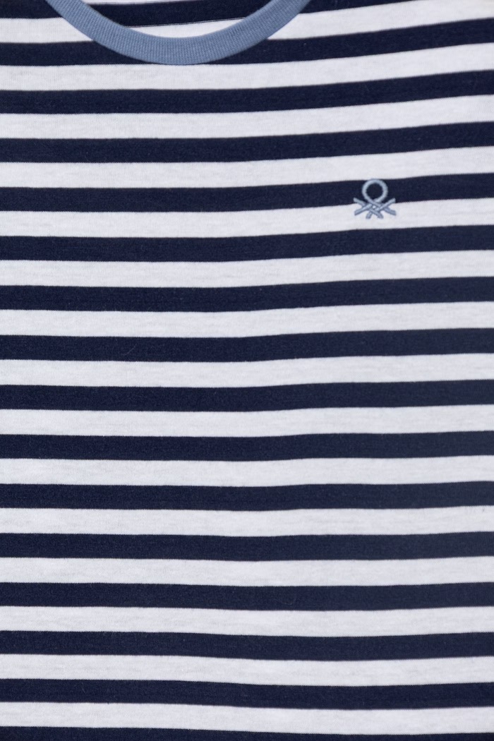 Chłopiec United Colors of Benetton T-shirt dziecięcy bawełniany 39IAG10LL.P.Stagionale granatowy