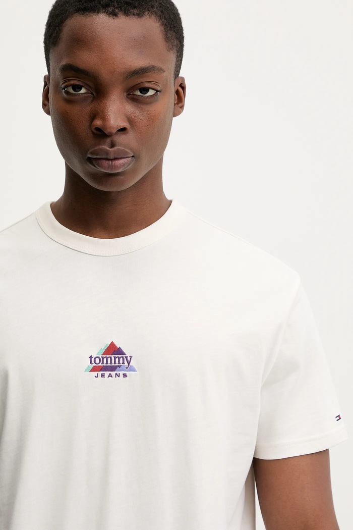 Pamučna majica Tommy Jeans bež DM0DM22311