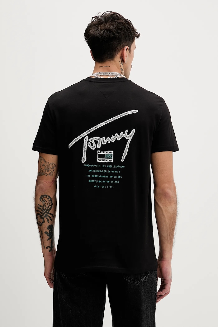 Tommy Jeans tricou din bumbac print negru DM0DM22320