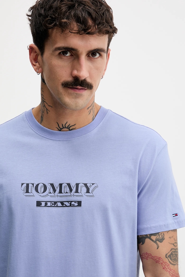 Bavlnené tričko Tommy Jeans modrá DM0DM22322