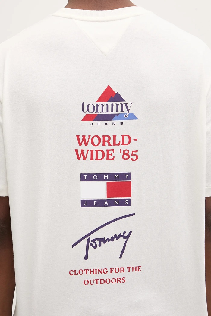 Pamučna majica Tommy Jeans DM0DM22337