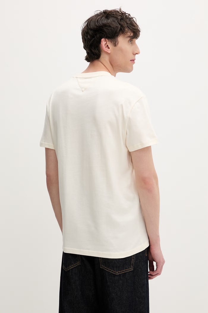 Ρούχα Tommy Jeans t-shirt ανδρικό βαμβακερό DM0DM22645 μπεζ