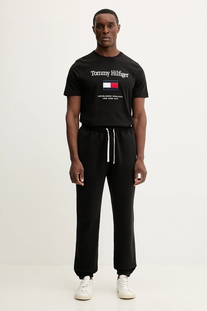 Tommy Hilfiger tricou din bumbac MW0MW42736 negru SS26
