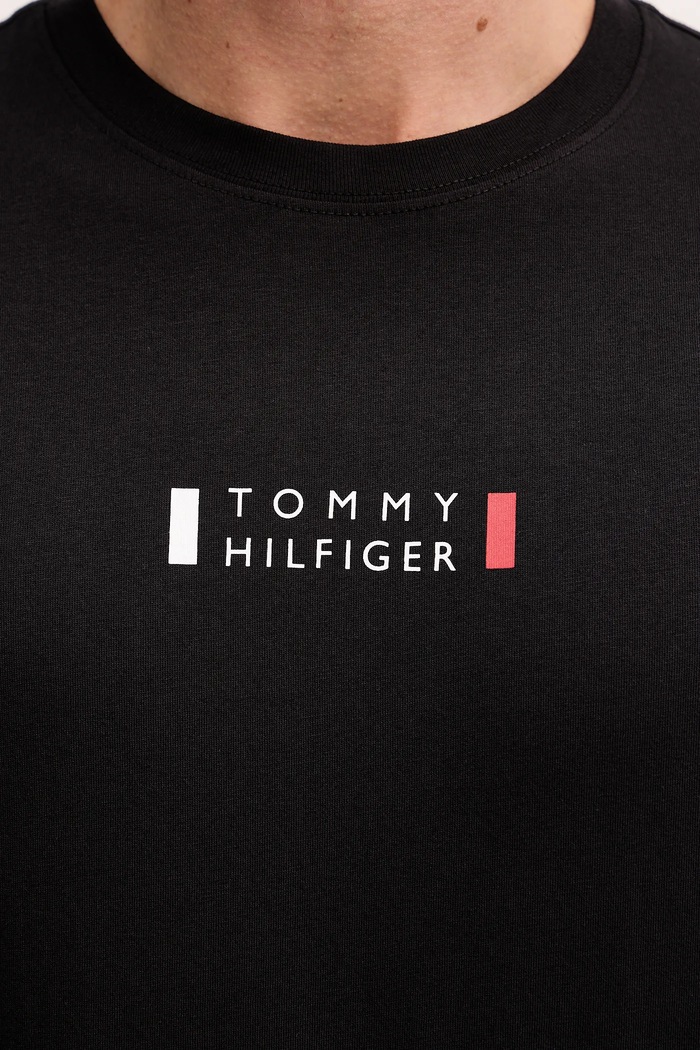 Bavlnené tričko Tommy Hilfiger MW0MW41453 čierna
