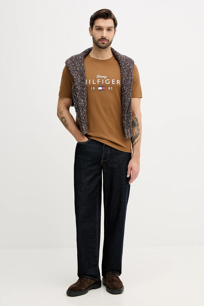 Bavlnené tričko Tommy Hilfiger MW0MW41455 hnedá SS26