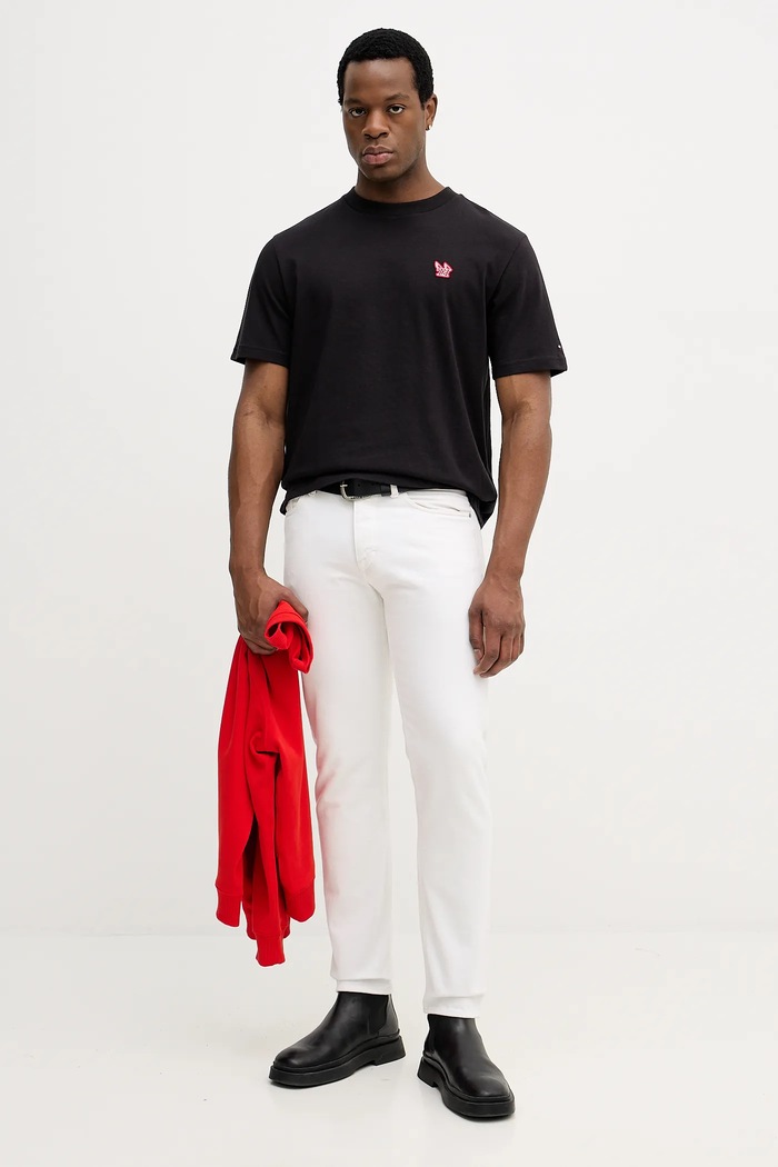 Памучна тениска Tommy Hilfiger MW0MW41468 черен SS26
