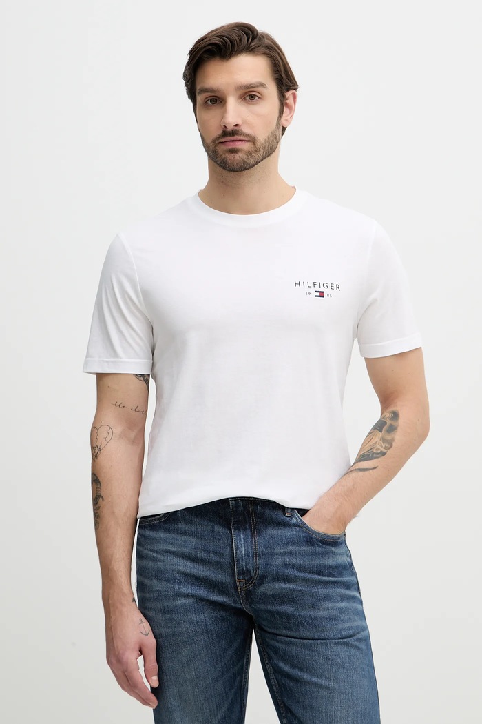 Тениска Tommy Hilfiger стандартна бял MW0MW41456