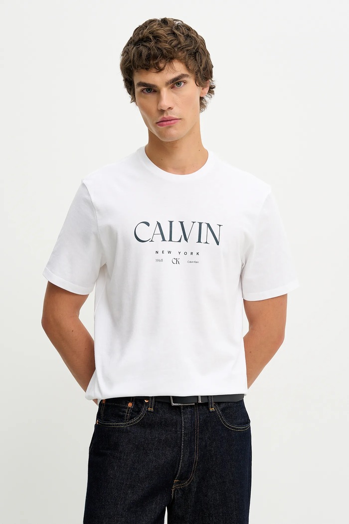 Βαμβακερό μπλουζάκι Calvin Klein στάμπα λευκό LV04RE807G
