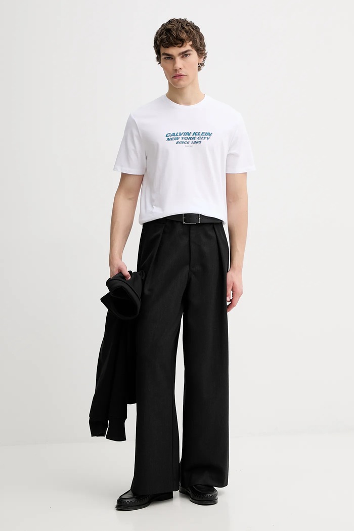 Bombažna kratka majica Calvin Klein LV04RE834G bela SS26