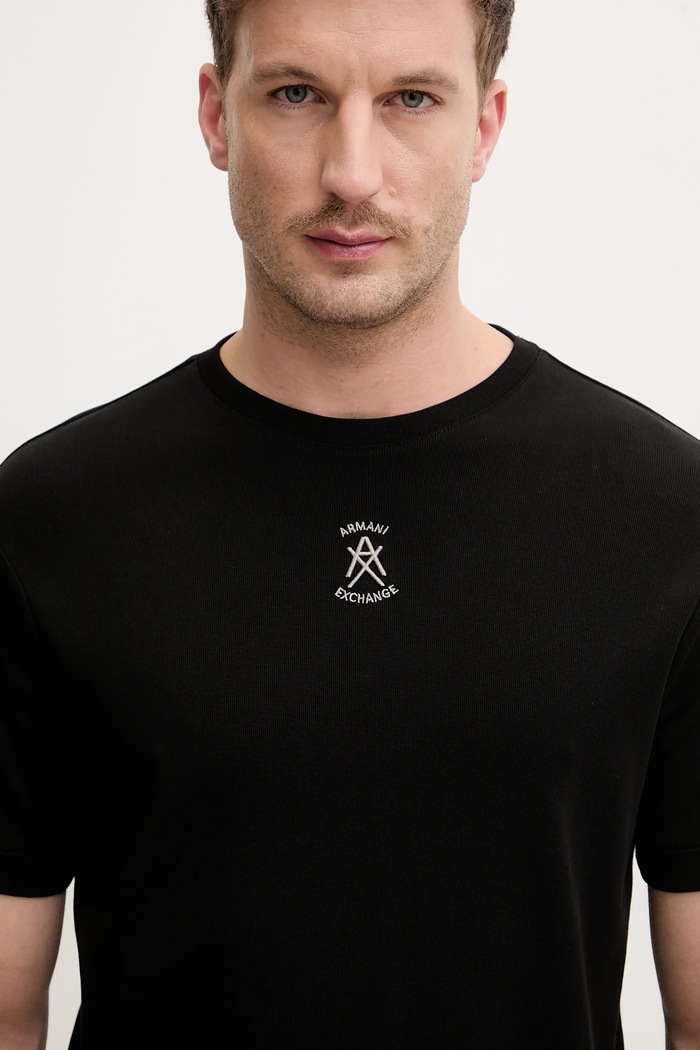 Памучна тениска Armani Exchange черен XM002072.AF19963