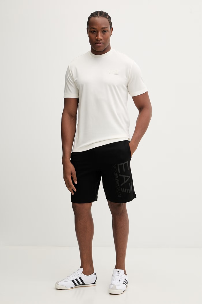EA7 Emporio Armani pantaloni scurți din bumbac AF22266.7M001414 negru SS26