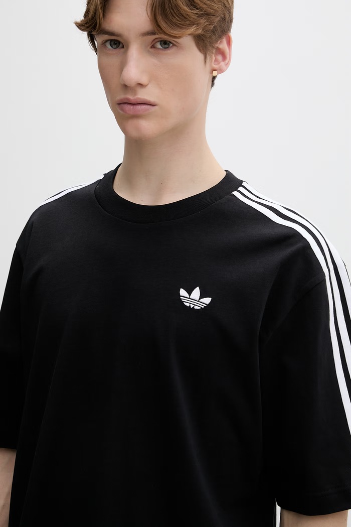 Хлопковая футболка adidas Originals чёрный KD4095