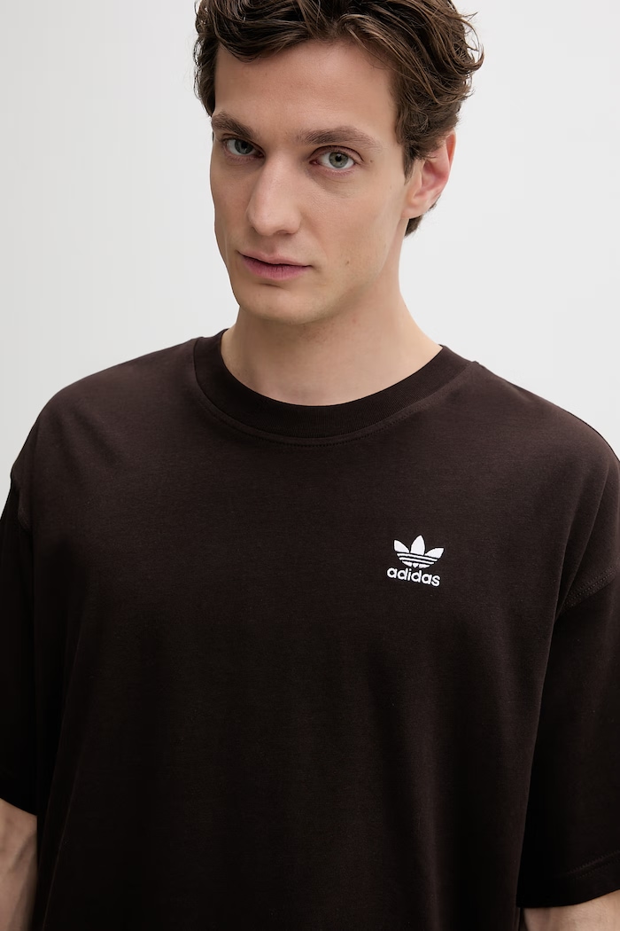 Памучна тениска adidas Originals кафяв KE1142